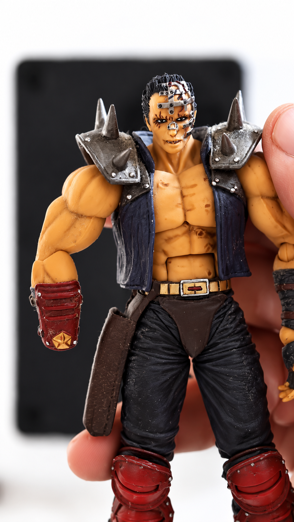 Revoltech Jagi Review: A Terrible Villain, an Awesome Figure (4.3/5)